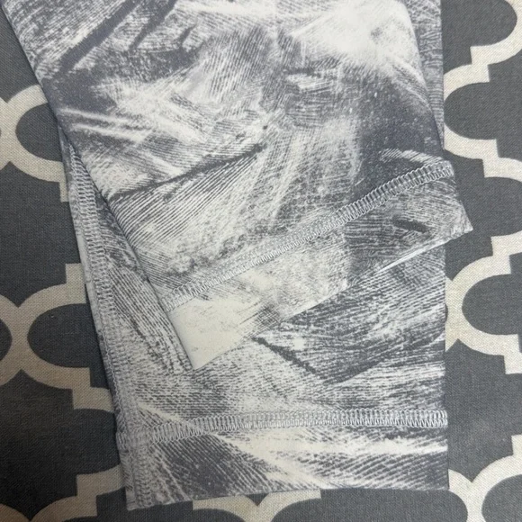 Lululemon Wunder Under Hi-Rise 7/8 Leggings - Picture 7 of 8